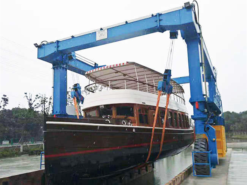 Boat Lifting Gantry Crane