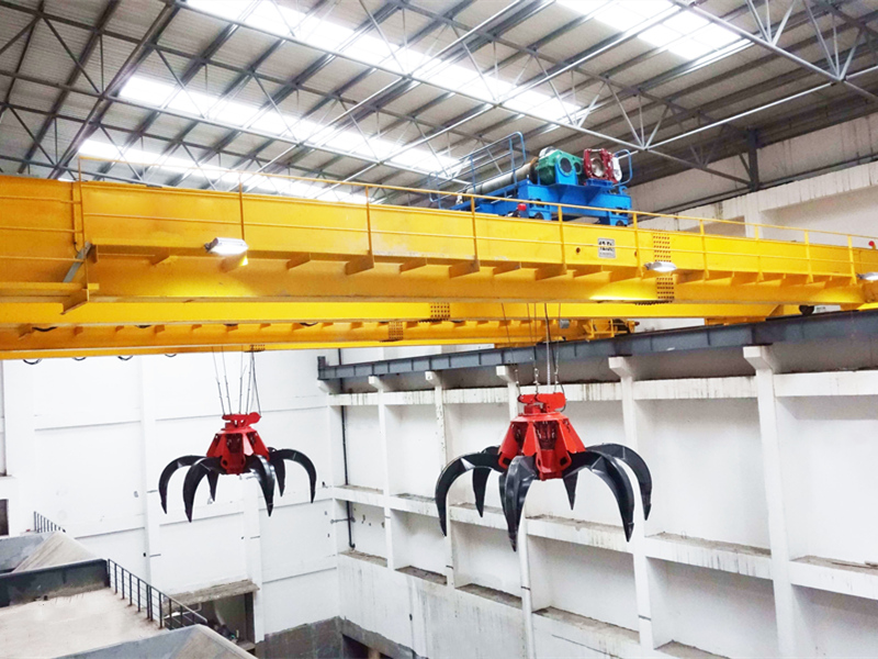 QZ grab bucket crane working environment